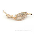 Fashion Pearl Brooch(FB80584)